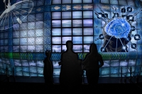 Por la television pública y democrática